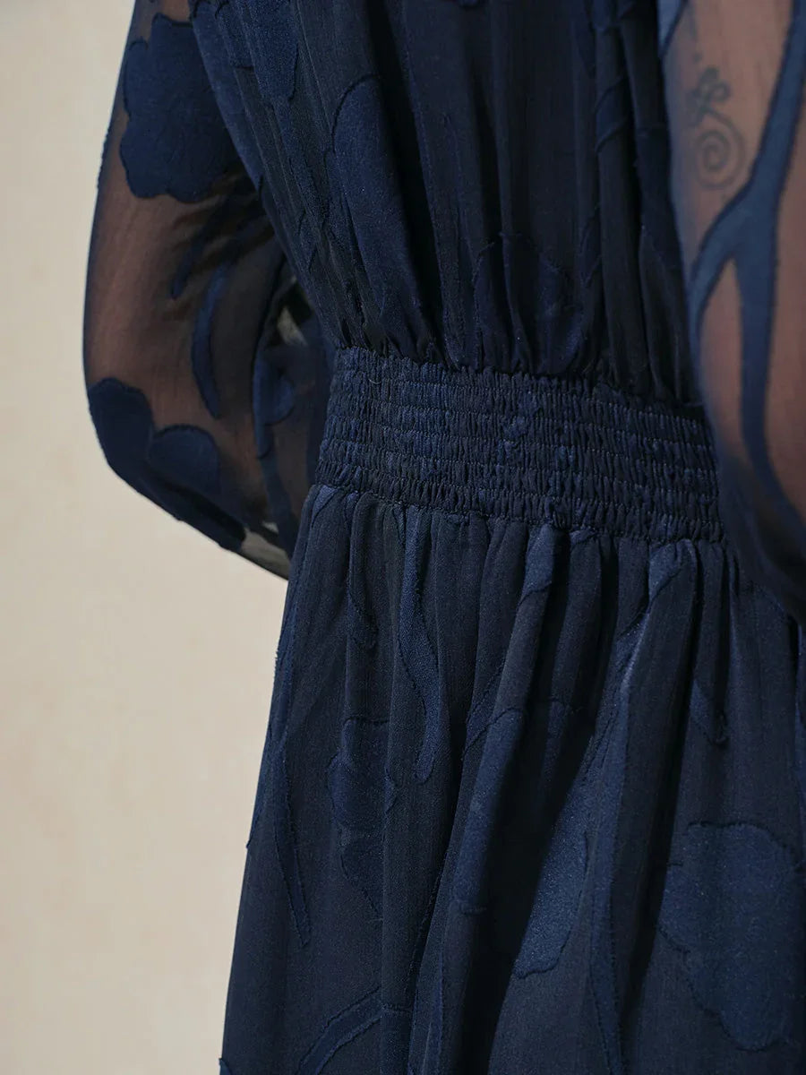 Robe smockée à ourlet volanté