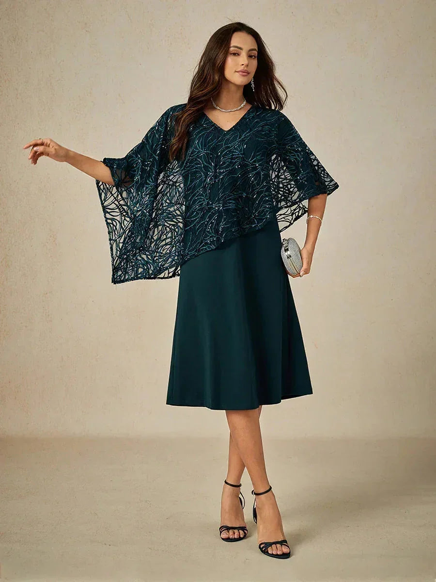Knielanges Overlay-Kleid mit Pailletten und V-Ausschnitt