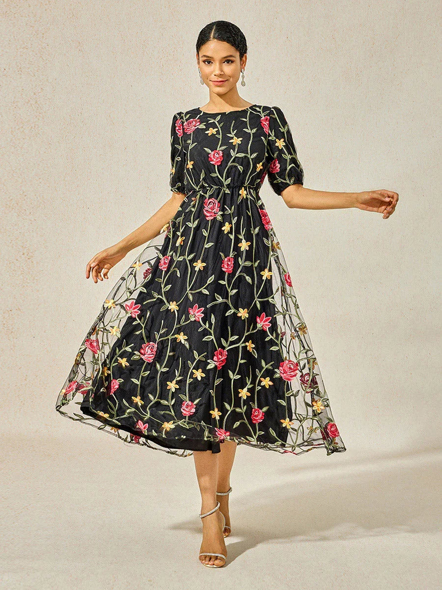 Vestido Maxi de Encaje Bordado con Flores