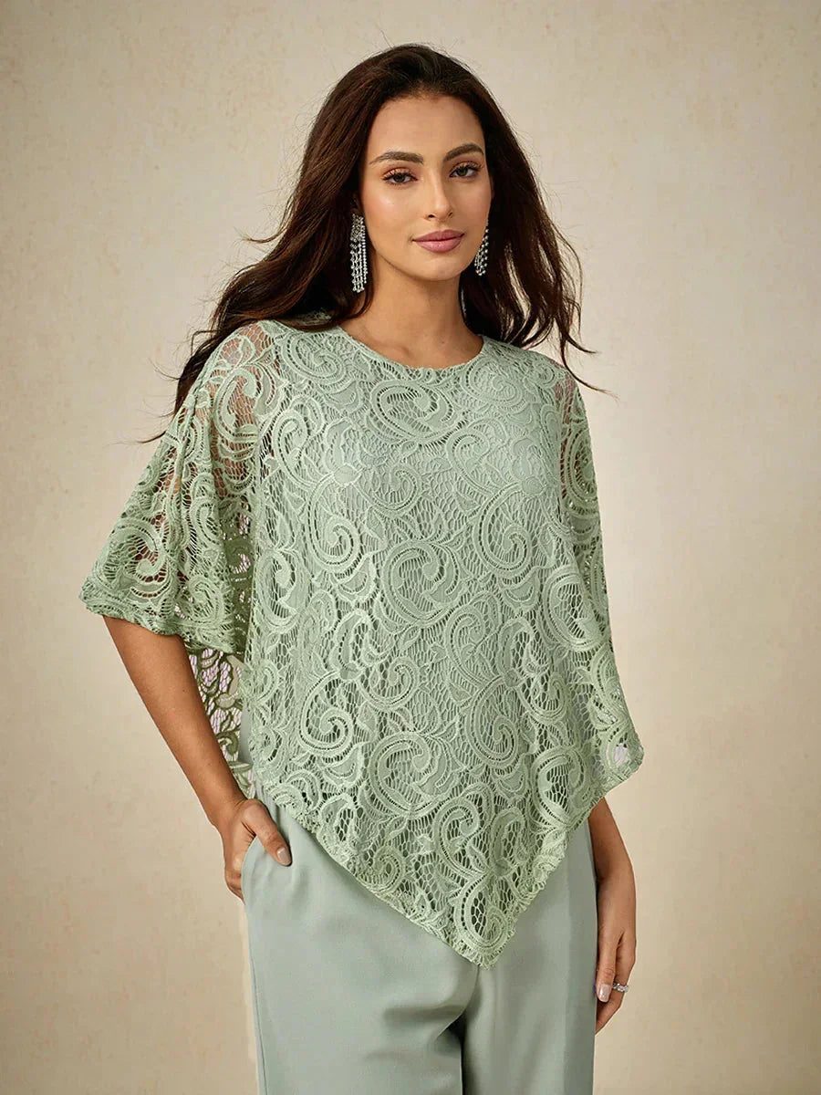 Top elegante de encaje con mangas murciélago