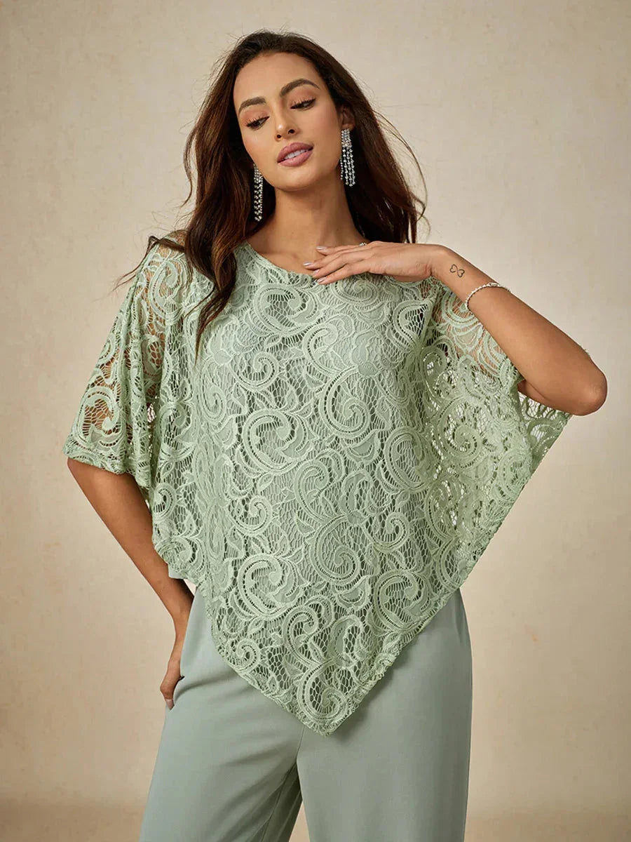 Top elegante de encaje con mangas murciélago