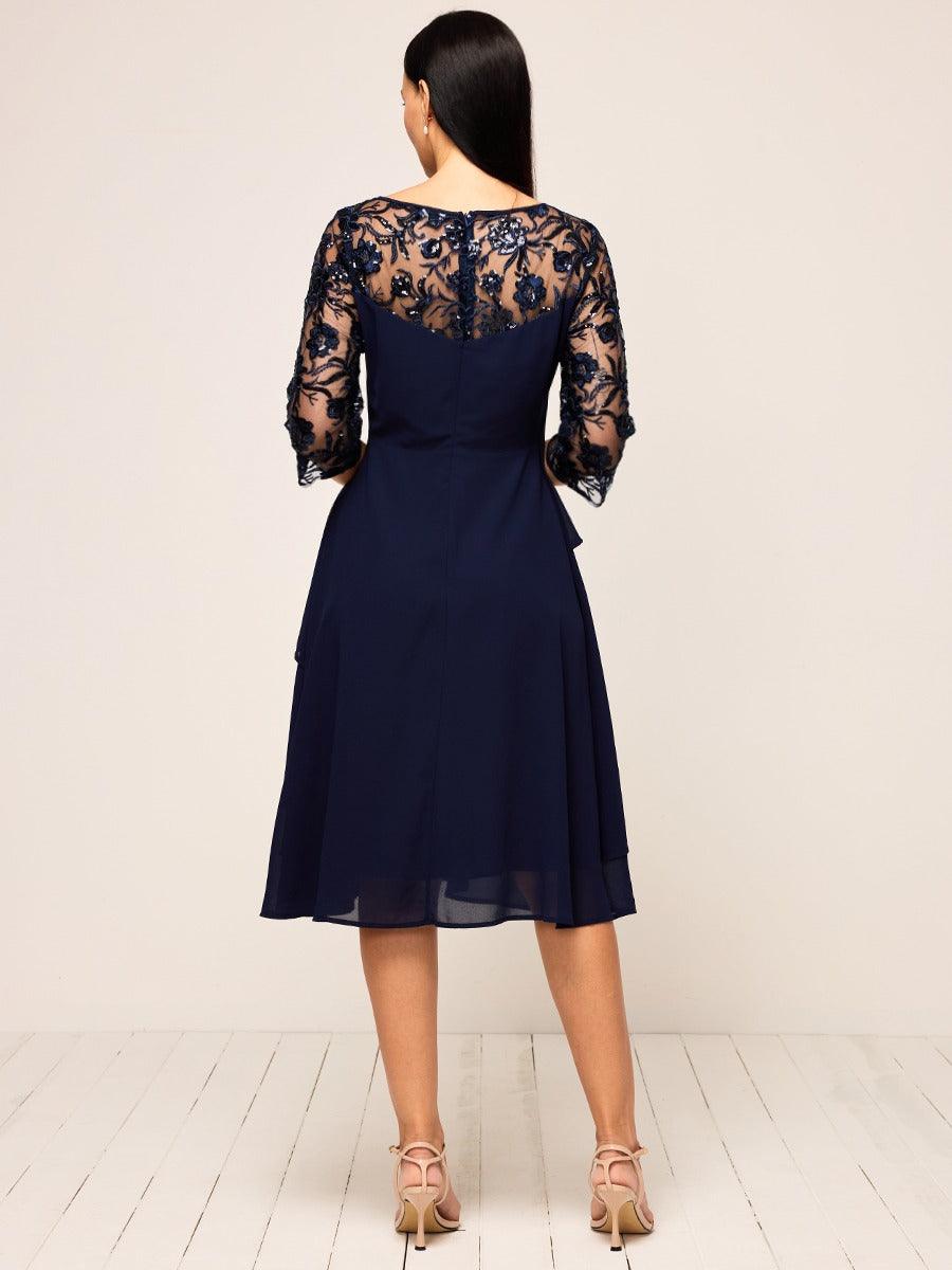 Elegantes Chiffon-Kleid mit Pailletten und mehrlagiger Spitze