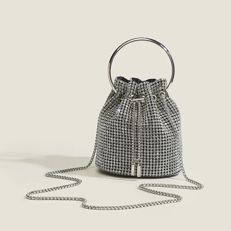 Clutch mit Strass-Kette