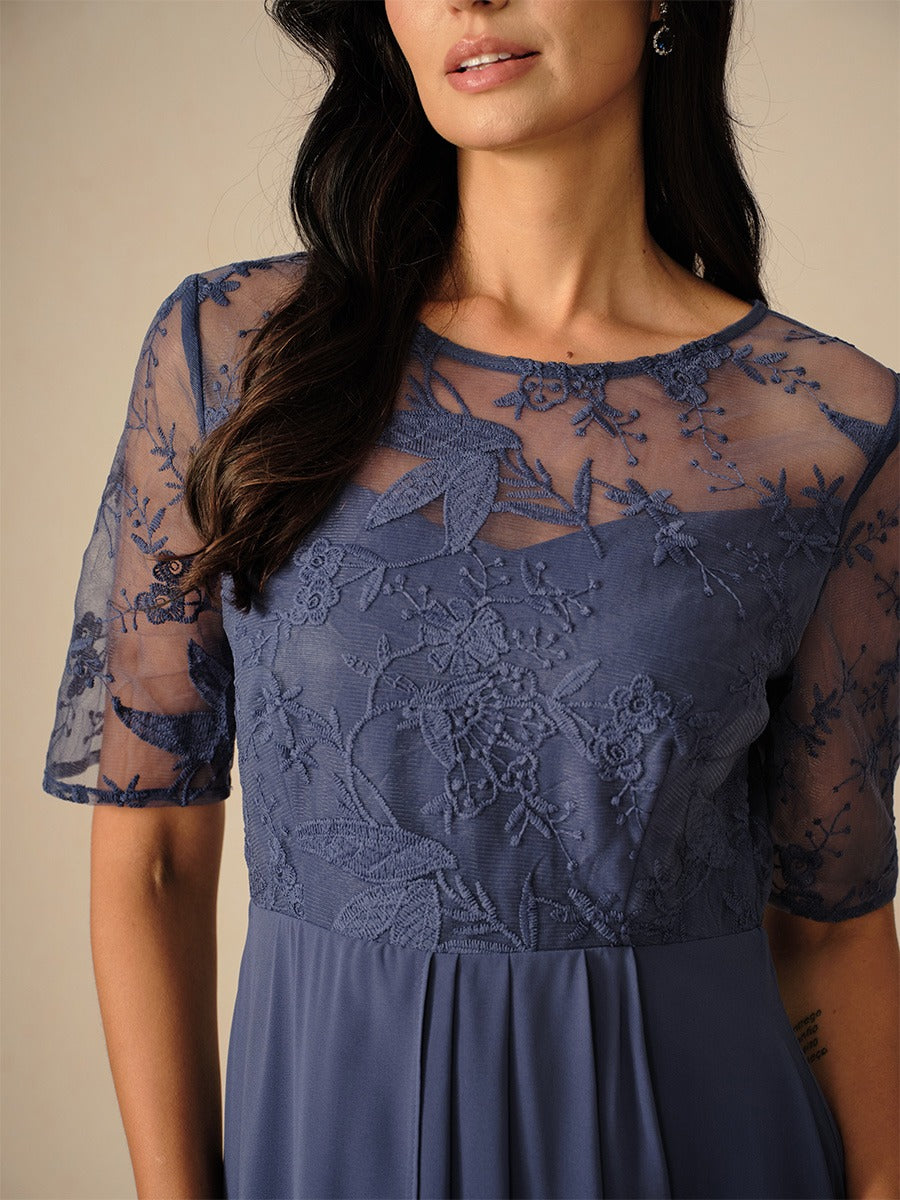 Elegant Lace Bodice Midi Dress