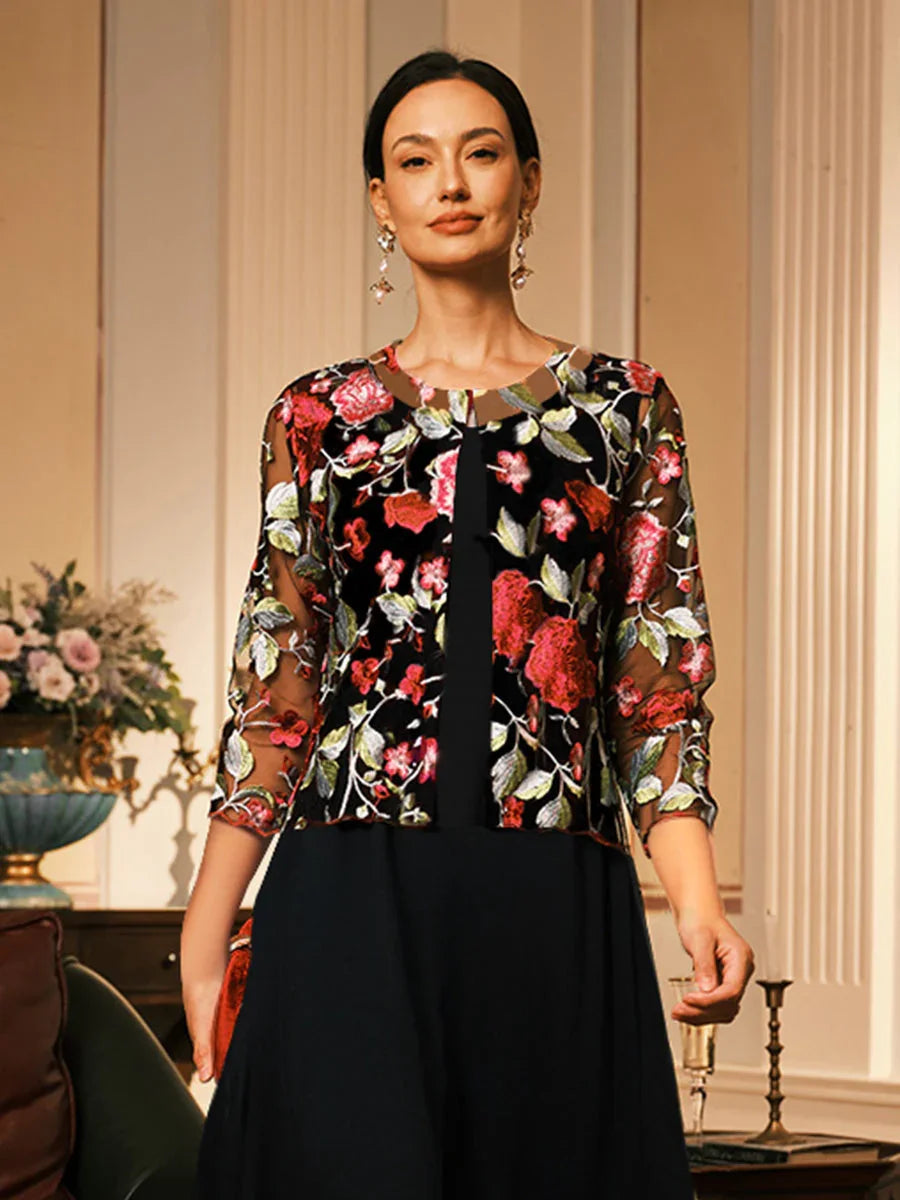 Spitzenjacke mit Blumenstickerei und Muscheldetail