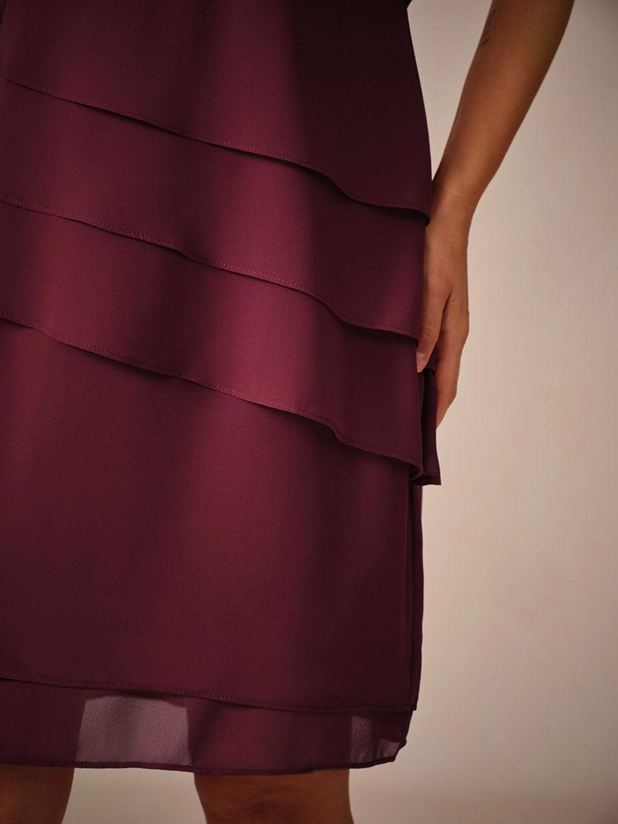 Asymmetrisches Chiffon-Minikleid mit Lagenmuster