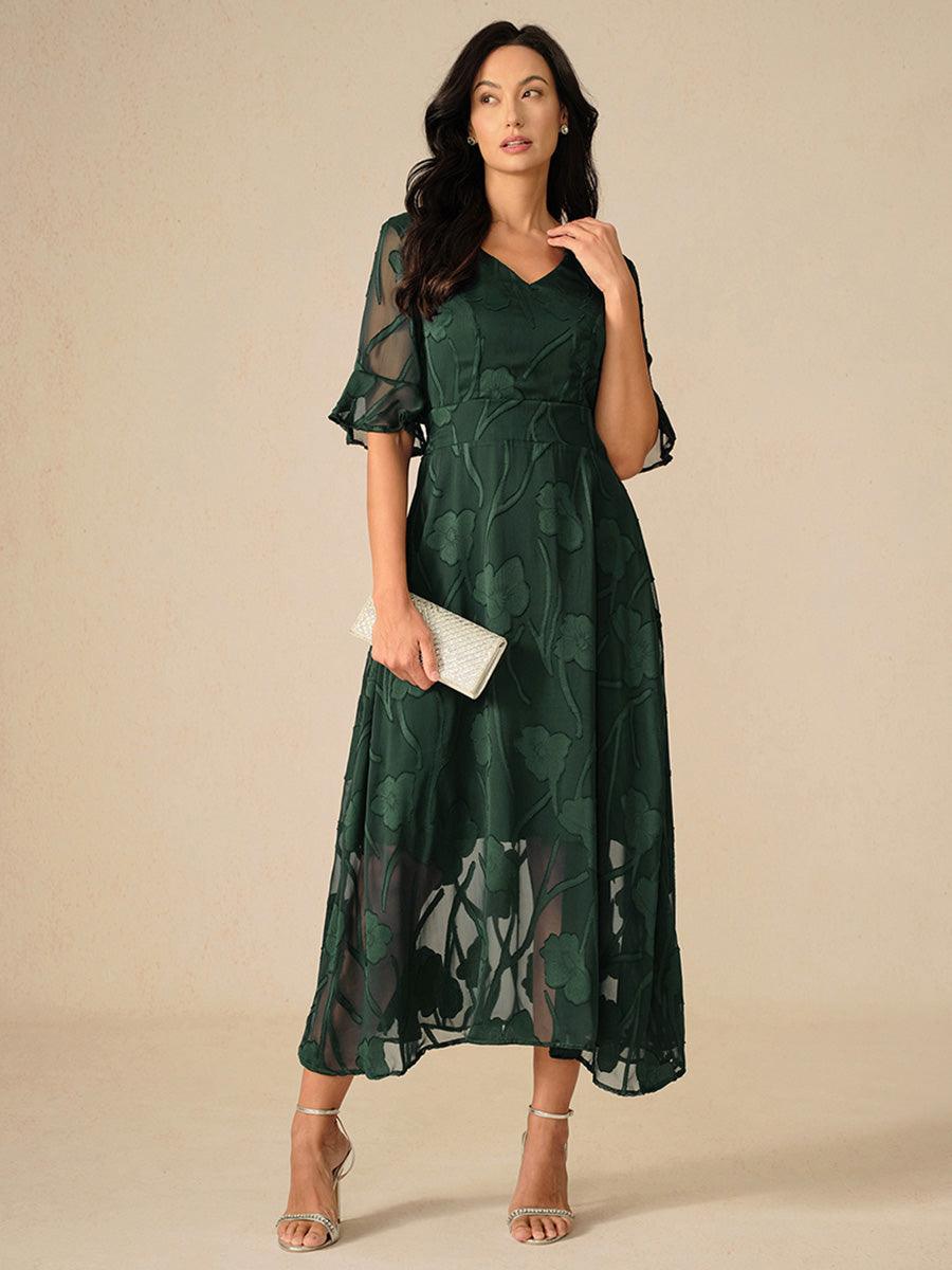 Maxikleid mit Rüschen und flatternder Spitze