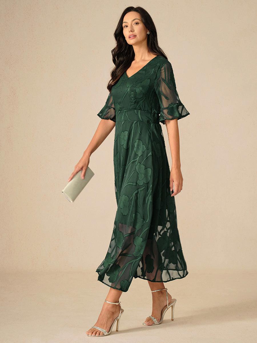 Maxikleid mit Rüschen und flatternder Spitze