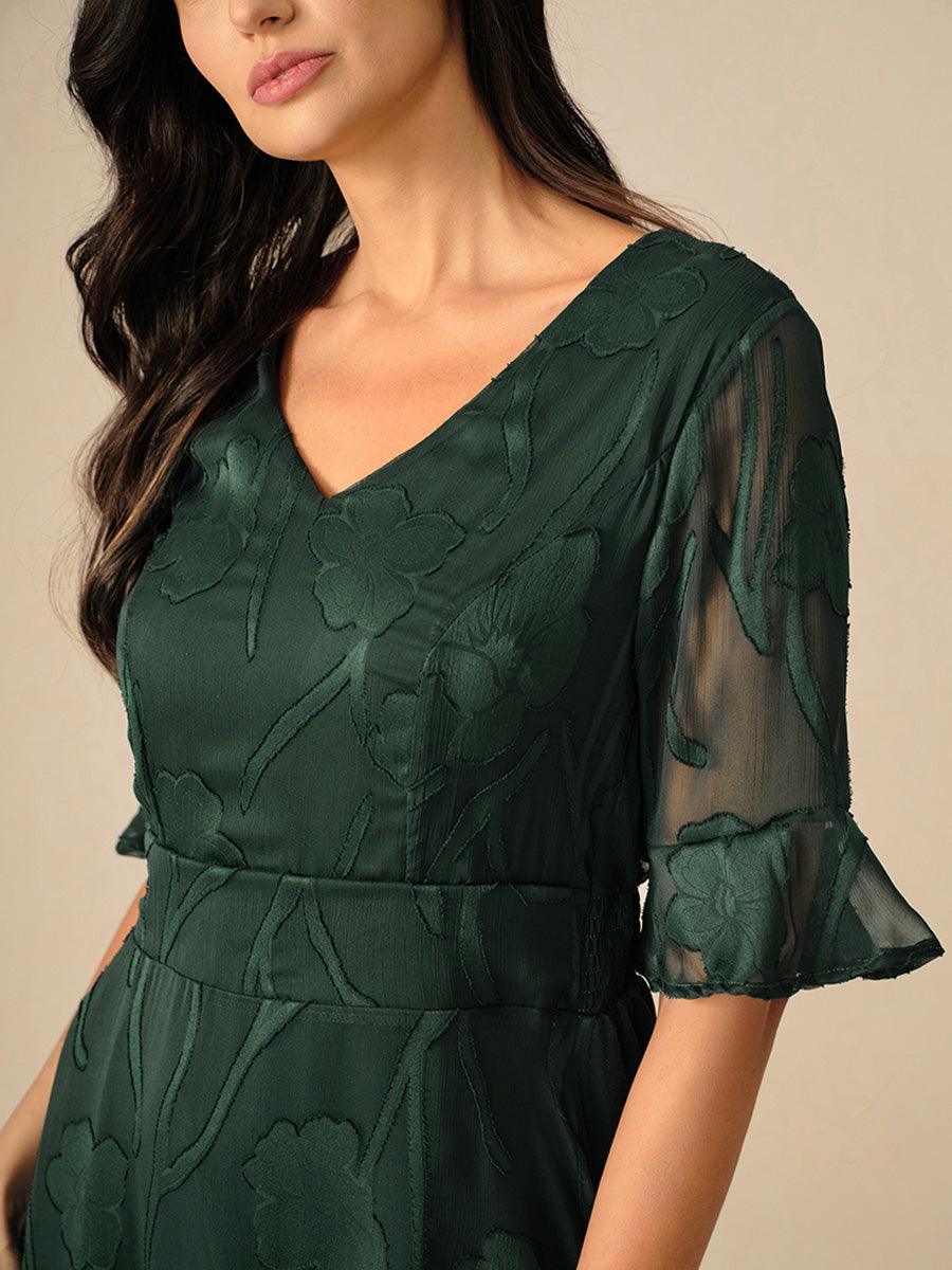 Maxikleid mit Rüschen und flatternder Spitze