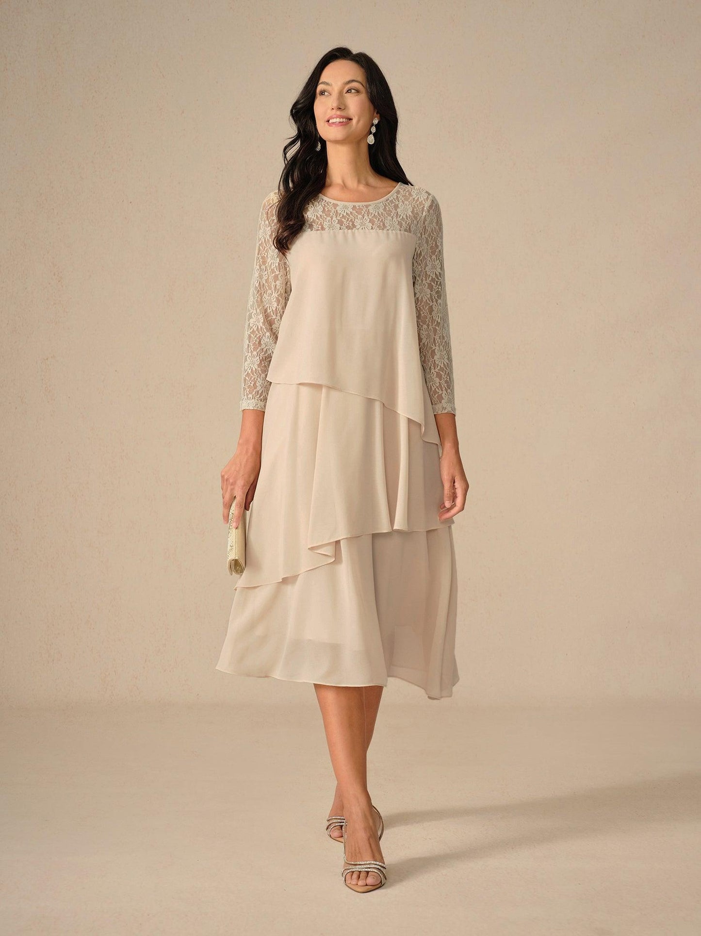 Robe en mousseline de soie à volants et manches 3/4