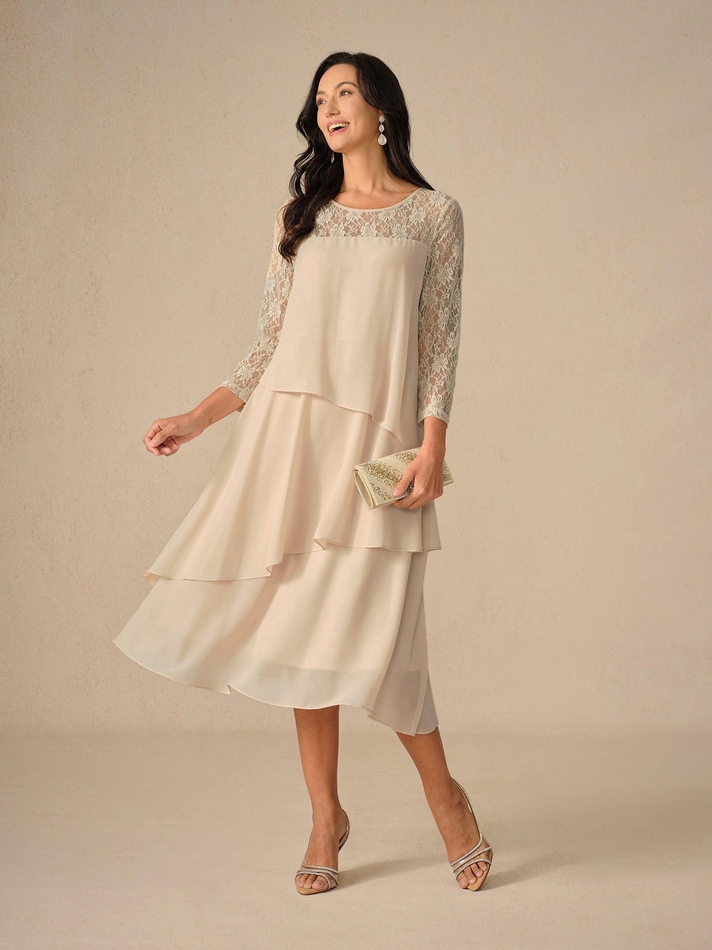 Robe en mousseline de soie à volants et manches 3/4
