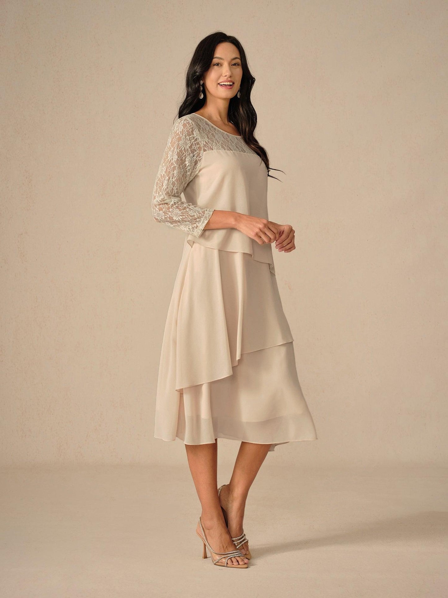 Robe en mousseline de soie à volants et manches 3/4