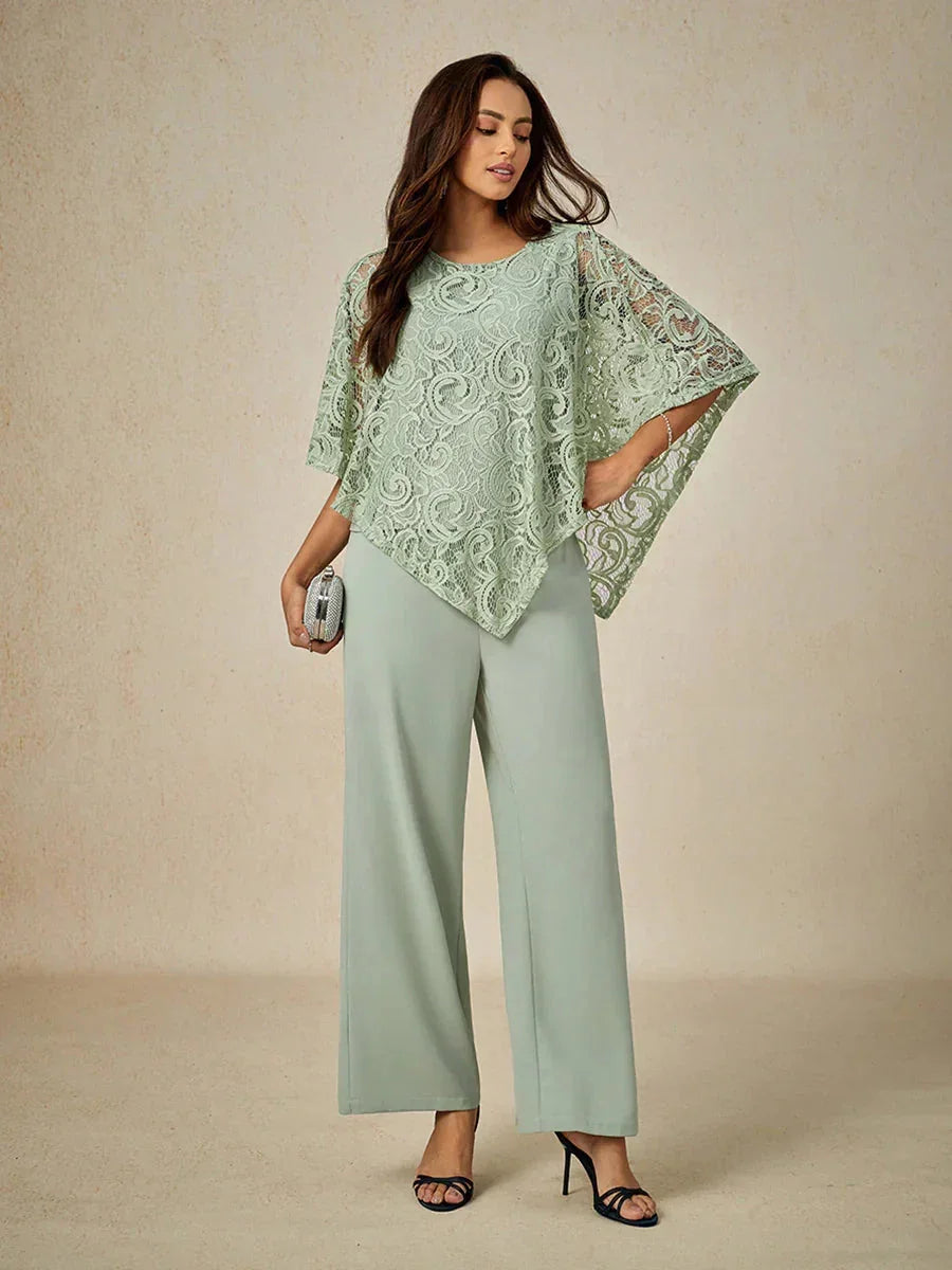 Top elegante de encaje con mangas murciélago