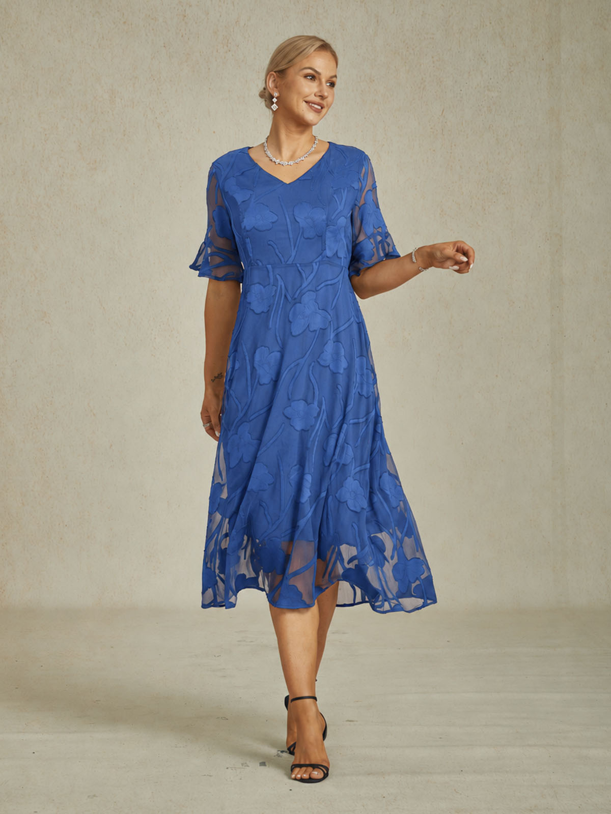 Robe Longue en Dentelle à Volants et Manches Papillon
