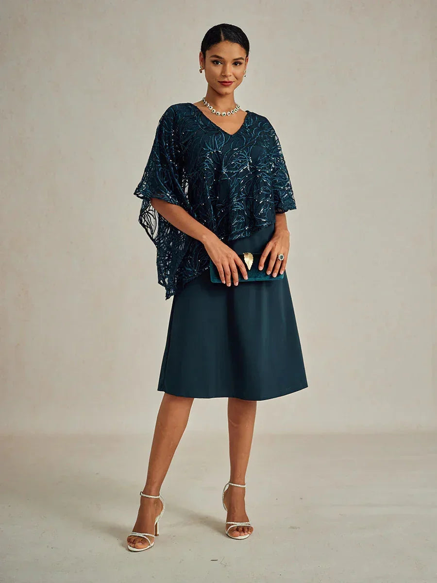 Robe superposée à paillettes, longueur genou, col en V