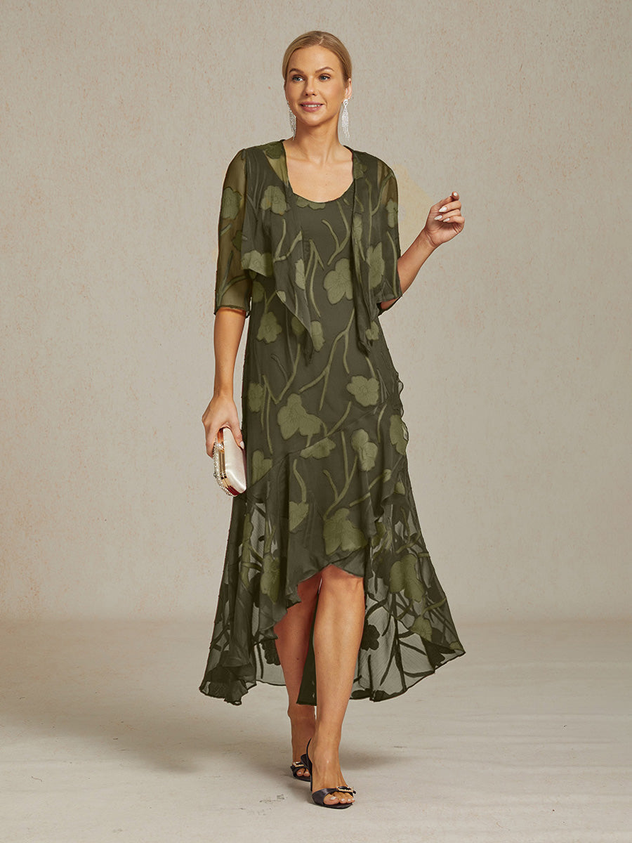 Robe de soirée en mousseline fleurie avec ourlet asymétrique