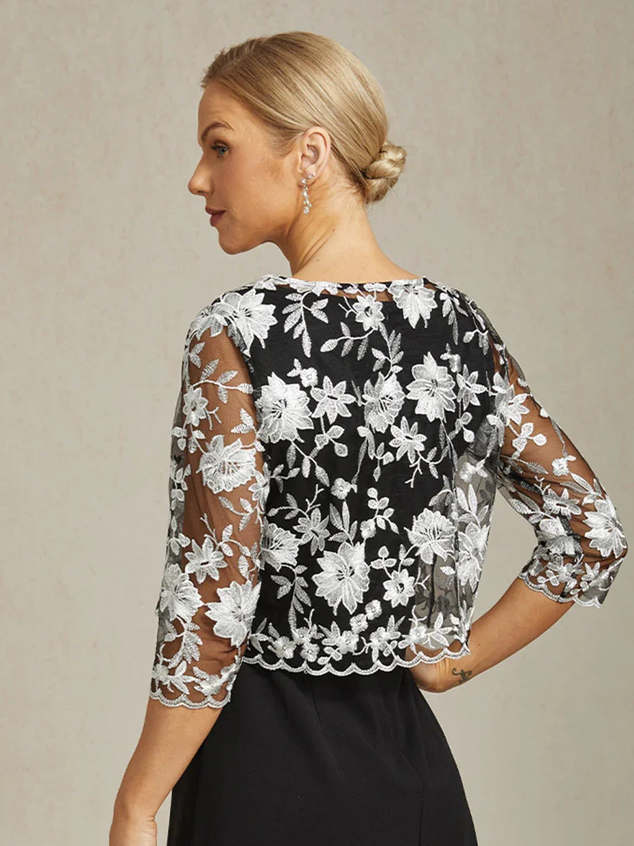 Spitzenjacke mit Blumenstickerei und Muscheldetail