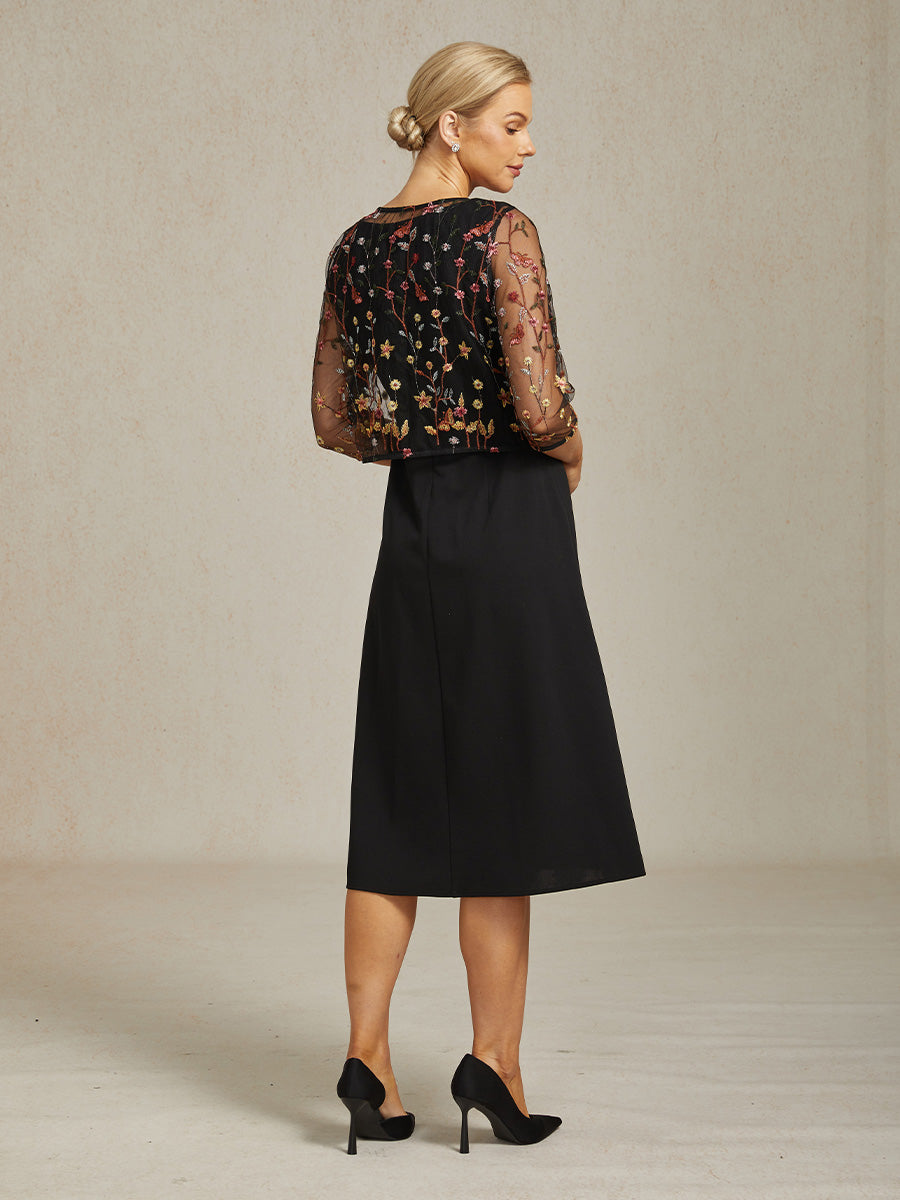 Veste en Dentelle Brodée de Fleurs avec Fermoir en Strass