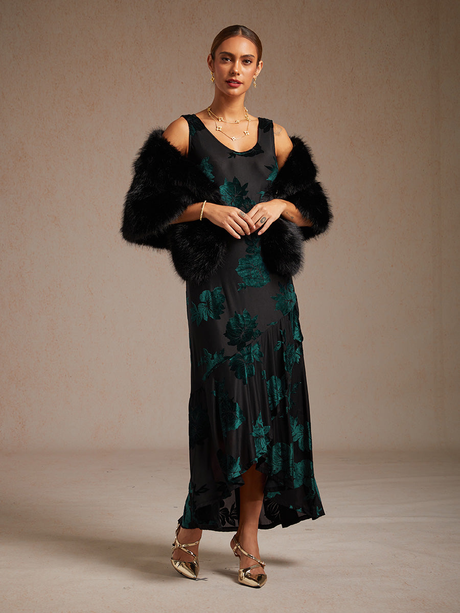Abendkleid mit Blumenmuster und asymmetrischem Saum