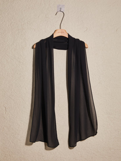 Langer Schal aus Stretch-Mesh
