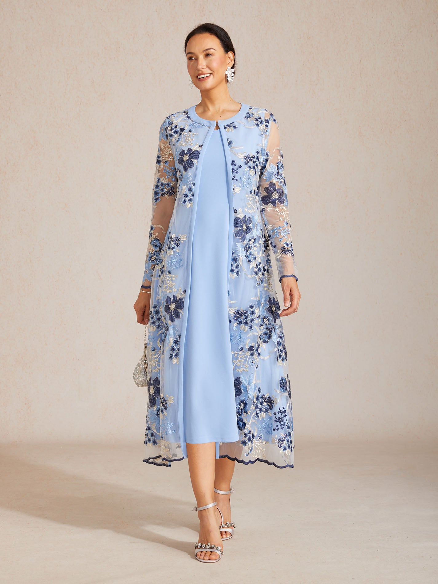 Lange Jacke aus Spitze mit Blumenstickerei