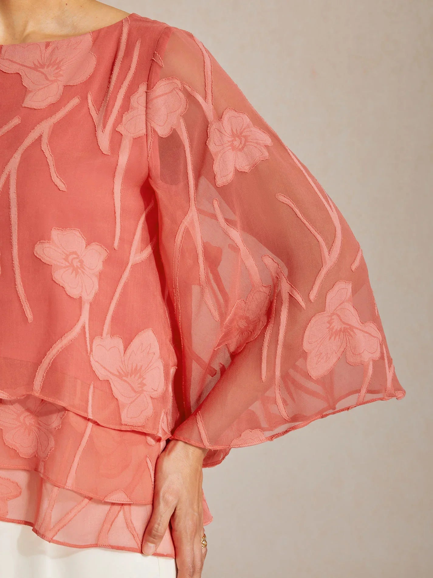 Gelaagde Chiffonblouse met Bloemenprint