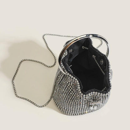 Clutch a catena con strass