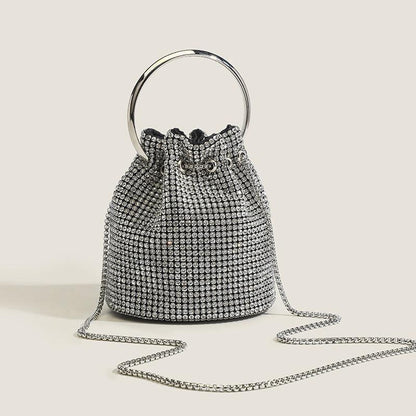 Clutch a catena con strass