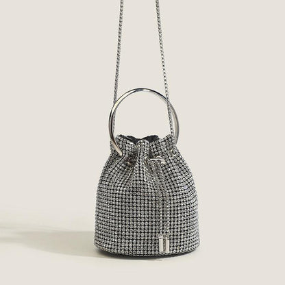 Clutch a catena con strass