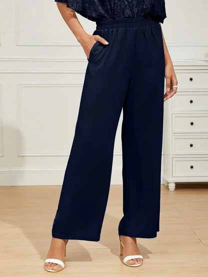 Weite Hose mit mittelhohem Bund und Taschen