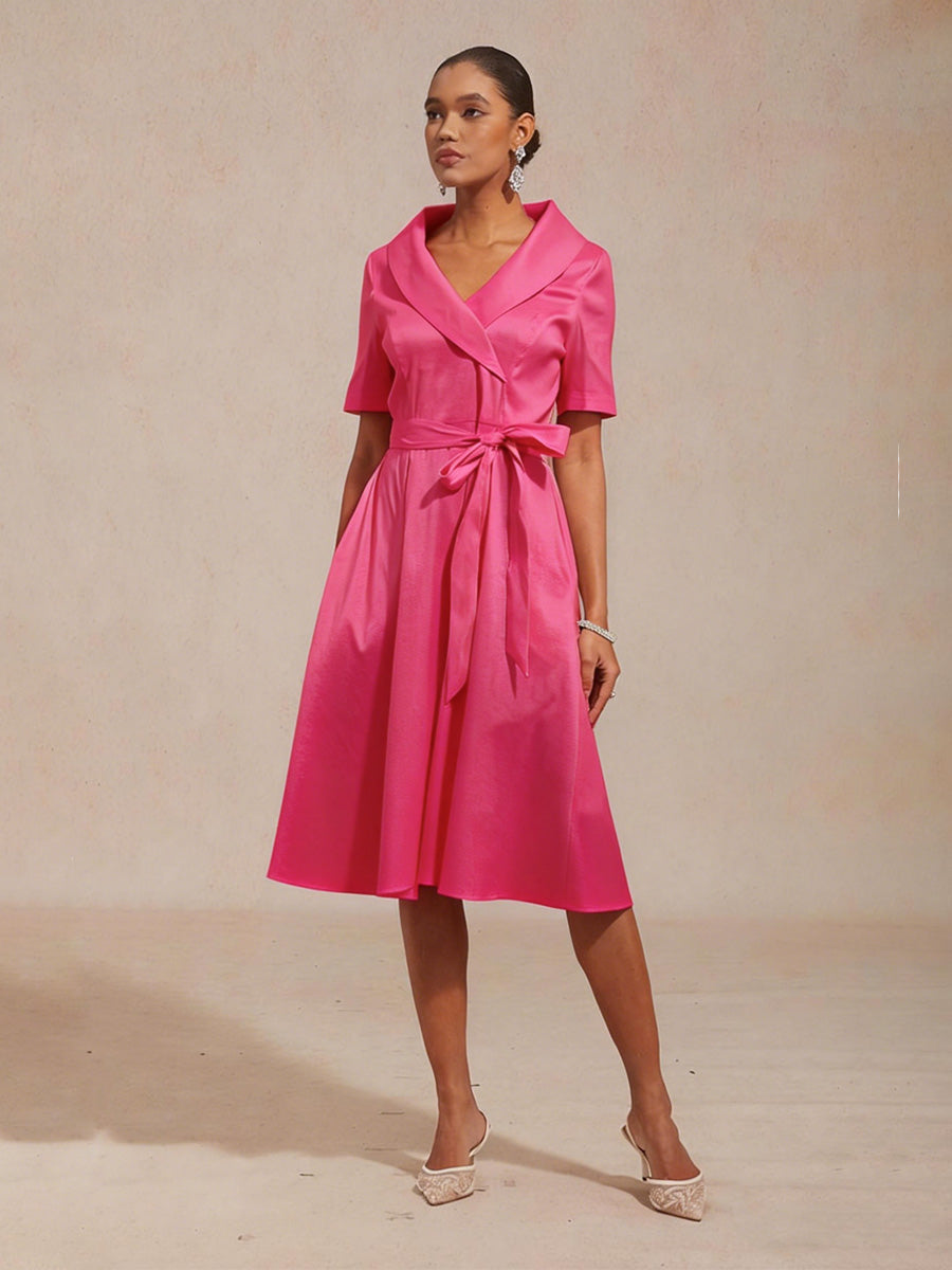 Robe en Taffetas Extensible à Col avec Ceinture Nouée à la Taille