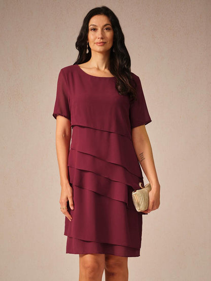 Asymmetrisches Chiffon-Minikleid mit Lagenmuster