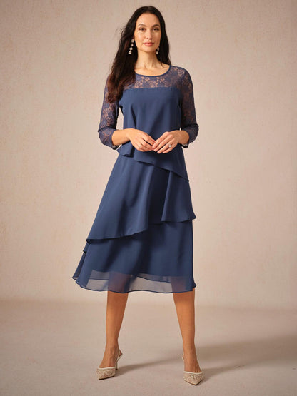 Chiffonkleid mit 3/4-Ärmeln und Stufenmuster aus Spitze