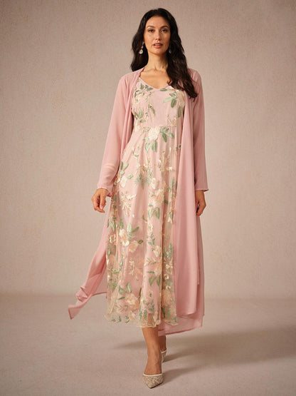 Ensemble robe en mousseline de soie et dentelle brodée