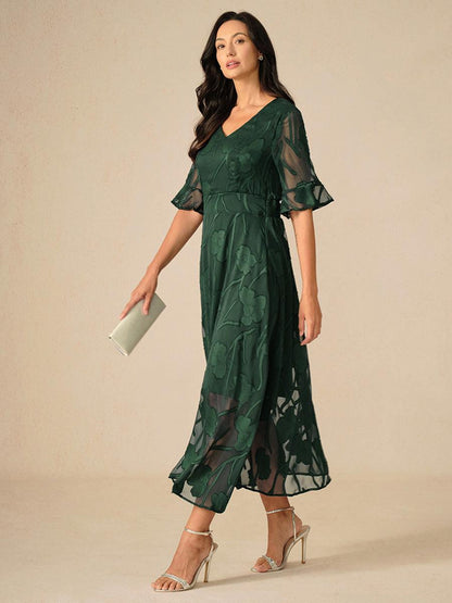 Robe longue en dentelle à volants