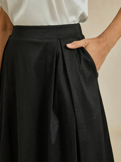 Shiny Taffeta Full Skirt with Flowing Volume