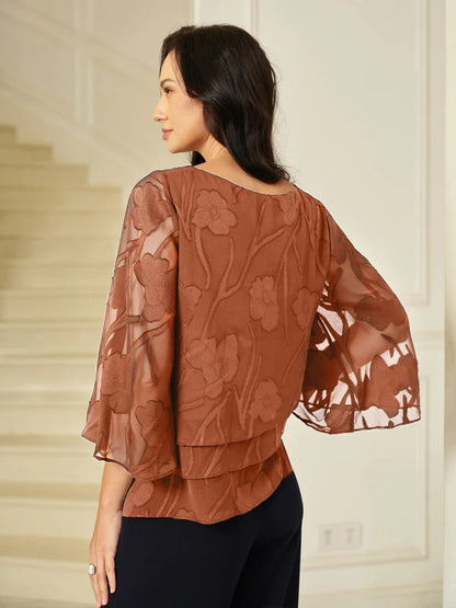 Chiffonbluse med blomster og lag