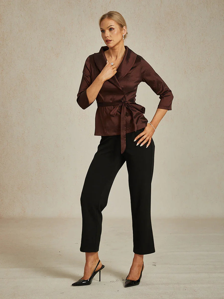 Blusa in taffetà elasticizzato con maniche 3/4 e dettaglio cintura annodata