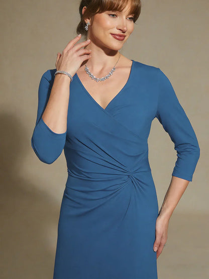 Black V-Neck A-Line Knit Dress with Waist Twist Design