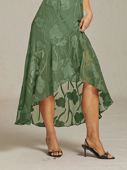 Ärmelloses Abendkleid aus Chiffon mit Blumenmuster und asymmetrischem Saum