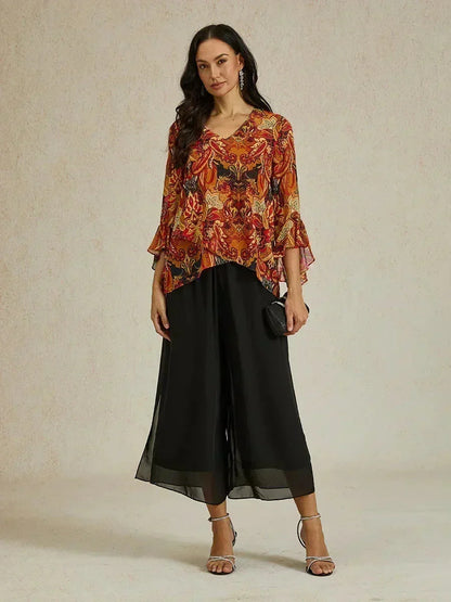 Kurze Hose mit geradem Bein und Chiffon-Überzug mit Schlitz am Bein