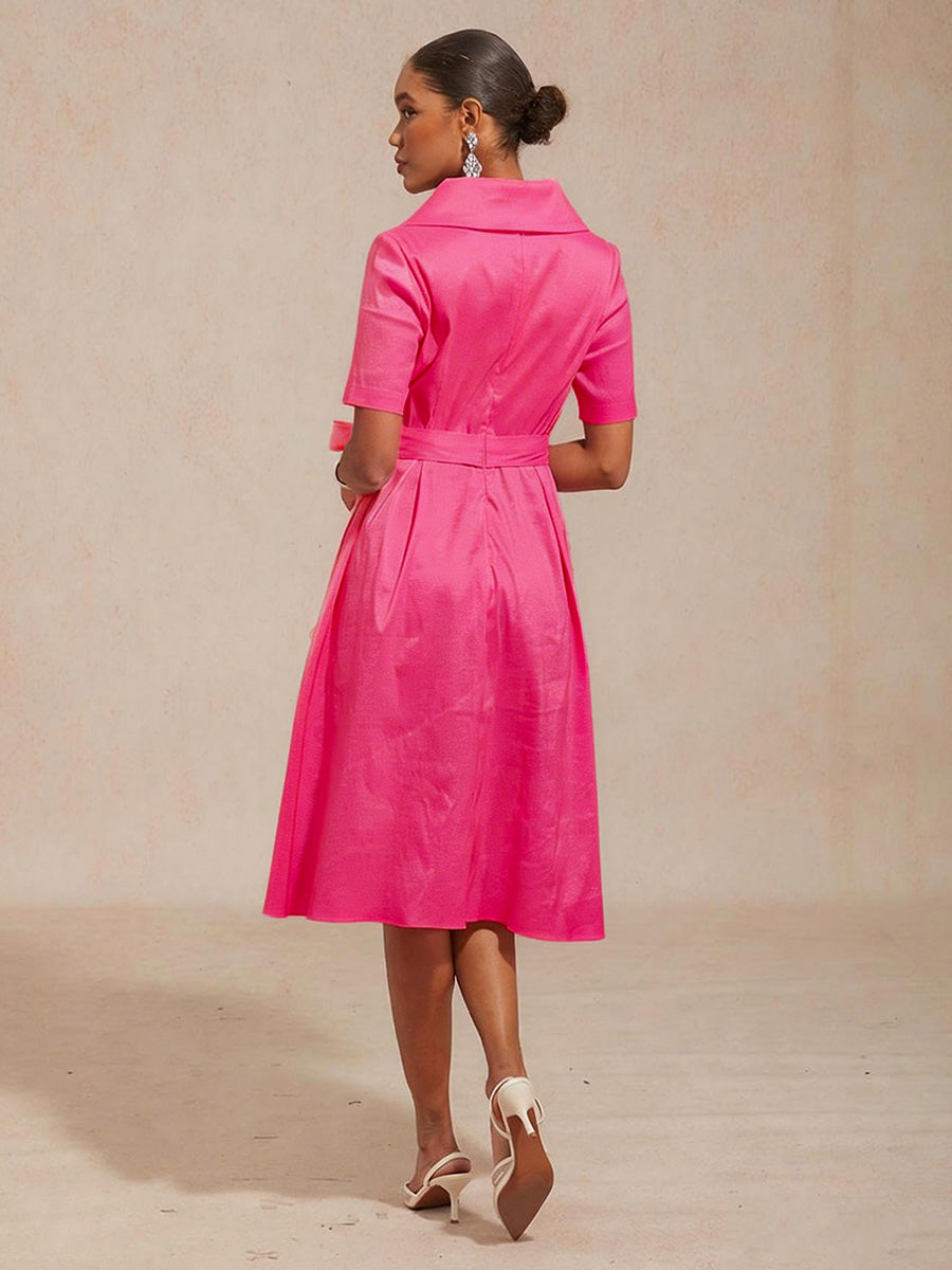 Robe en Taffetas Extensible à Col avec Ceinture Nouée à la Taille