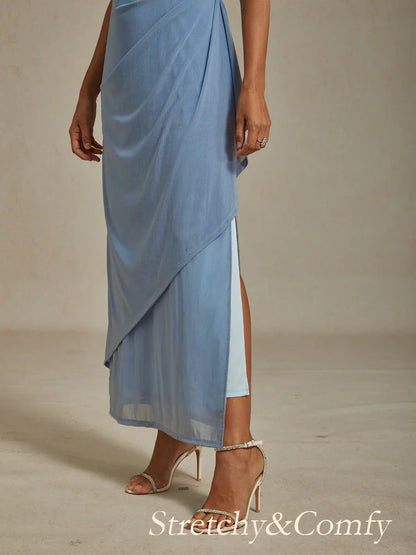 Elegantes Abendkleid mit verzierten Volantärmeln