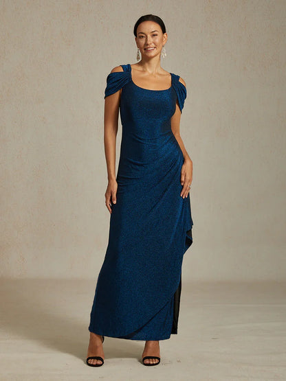 Vestido de malla con brillo y hombros descubiertos