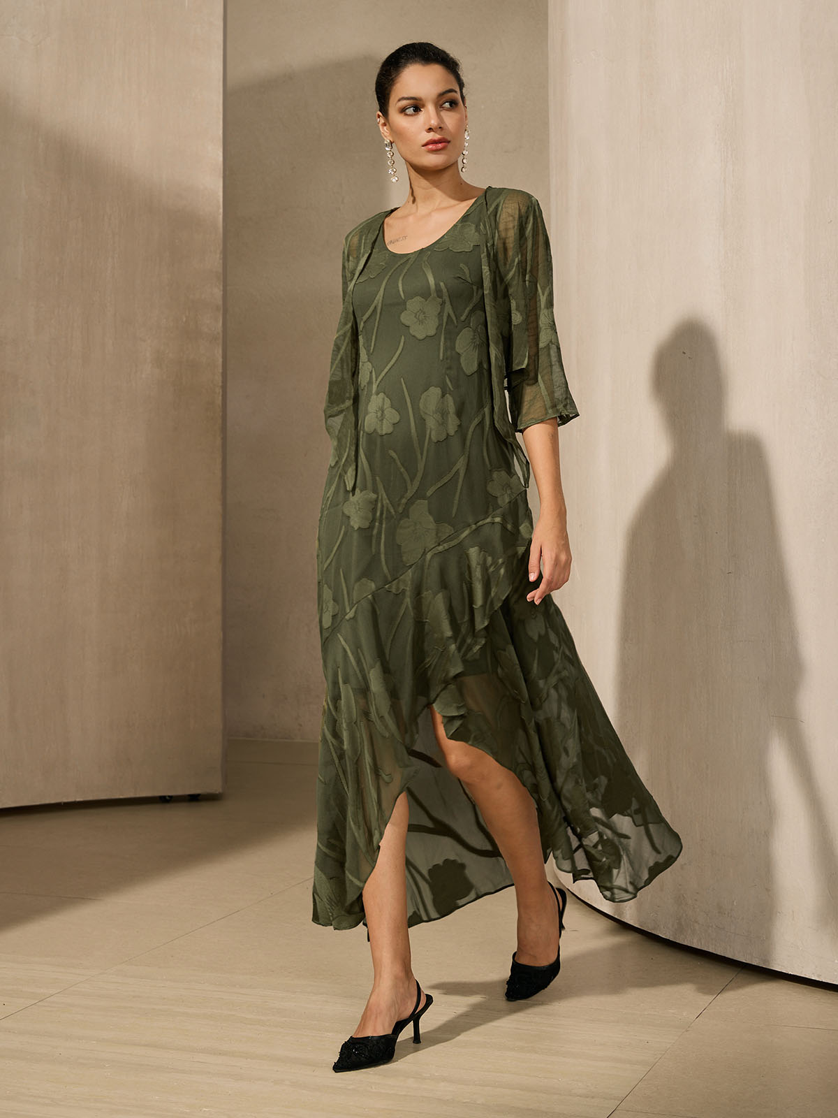 Mouwloze Chiffon Avondjurk met Bloemen en Asymmetrische Zoom