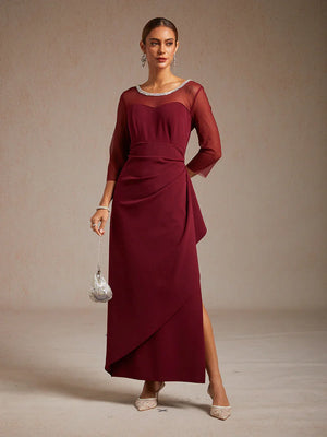 Elegante galajurk met kralen en illusion-halslijn