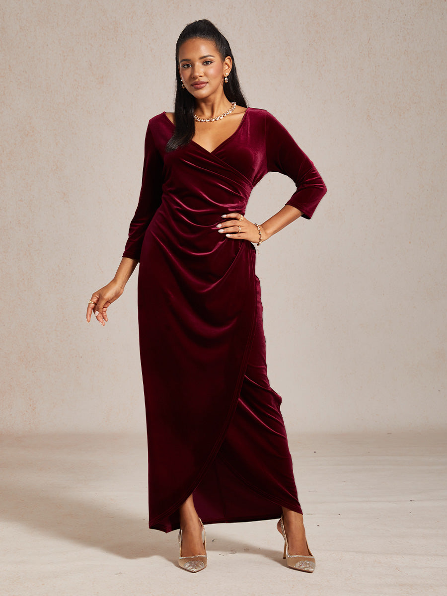 Langes Abendkleid aus Stretch-Samt mit 3/4-Ärmeln