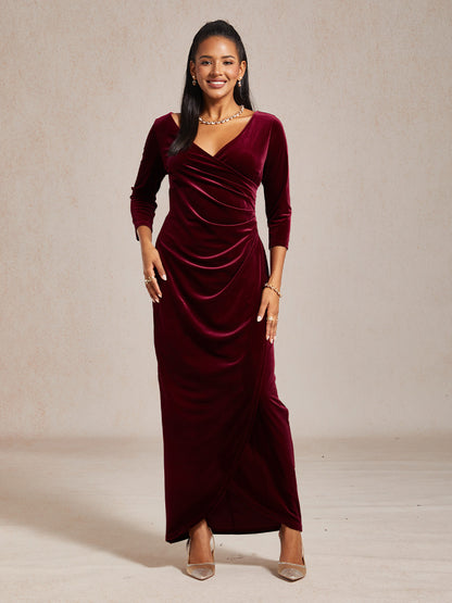 Langes Abendkleid aus Stretch-Samt mit 3/4-Ärmeln