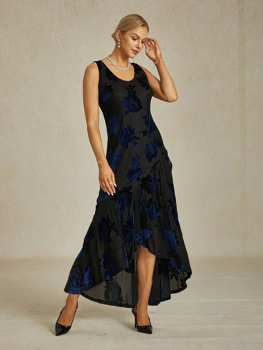 Abito da sera in chiffon floreale blu navy con orlo asimmetrico