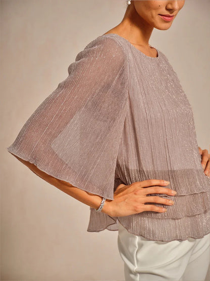 Asymmetrische Lagenbluse aus metallisch schimmerndem, plissiertem Chiffon